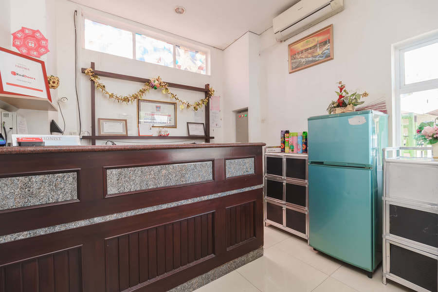 RedDoorz Syariah near Jembatan Siti Nurbaya Padang