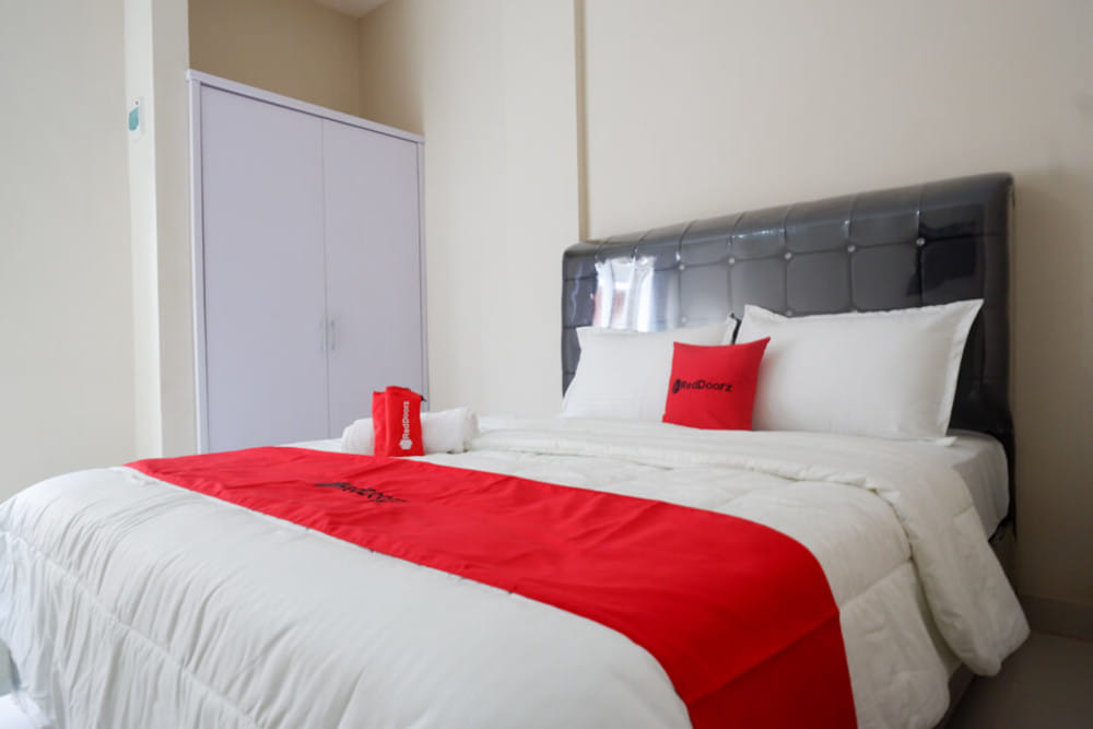RedDoorz Room