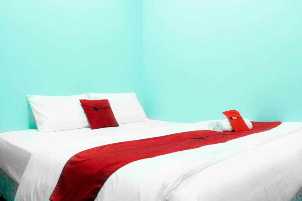 RedDoorz Room