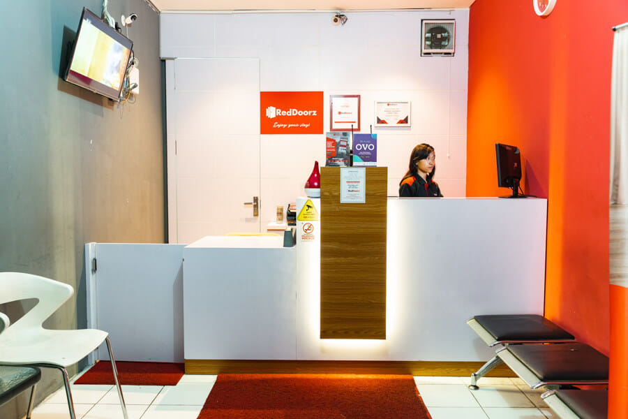 RedDoorz Apartment @ Bogor Valley