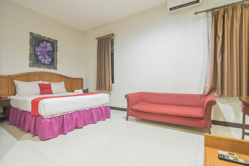 RedDoorz Premium