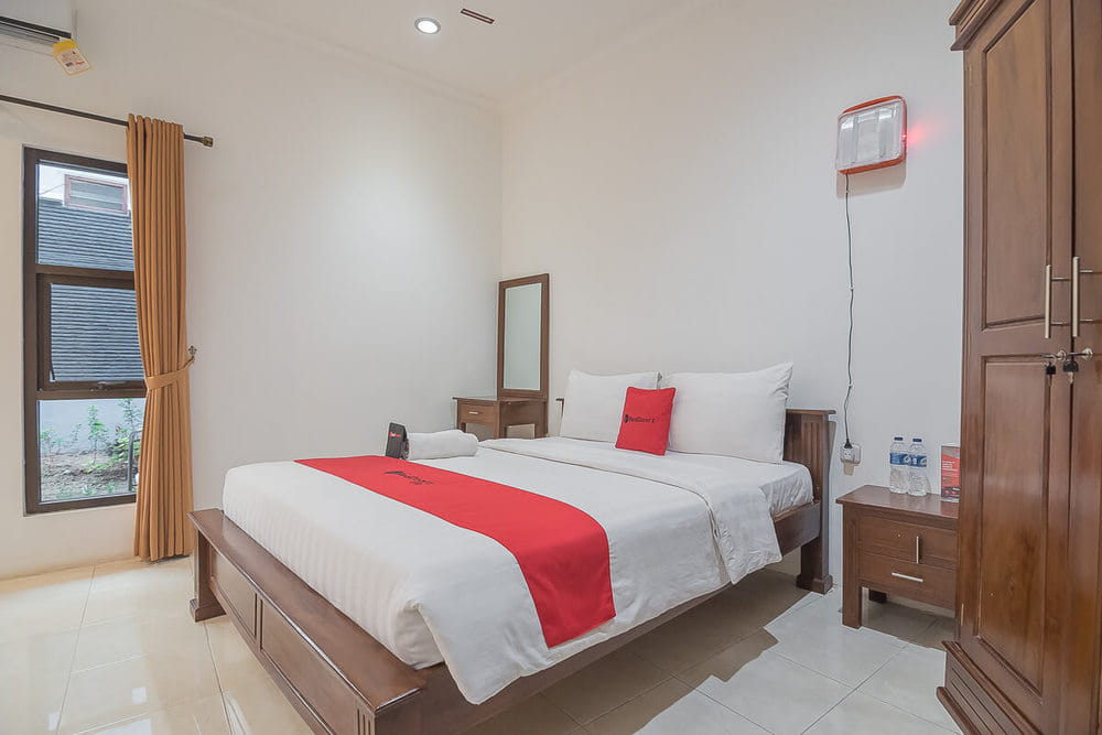 RedDoorz Room