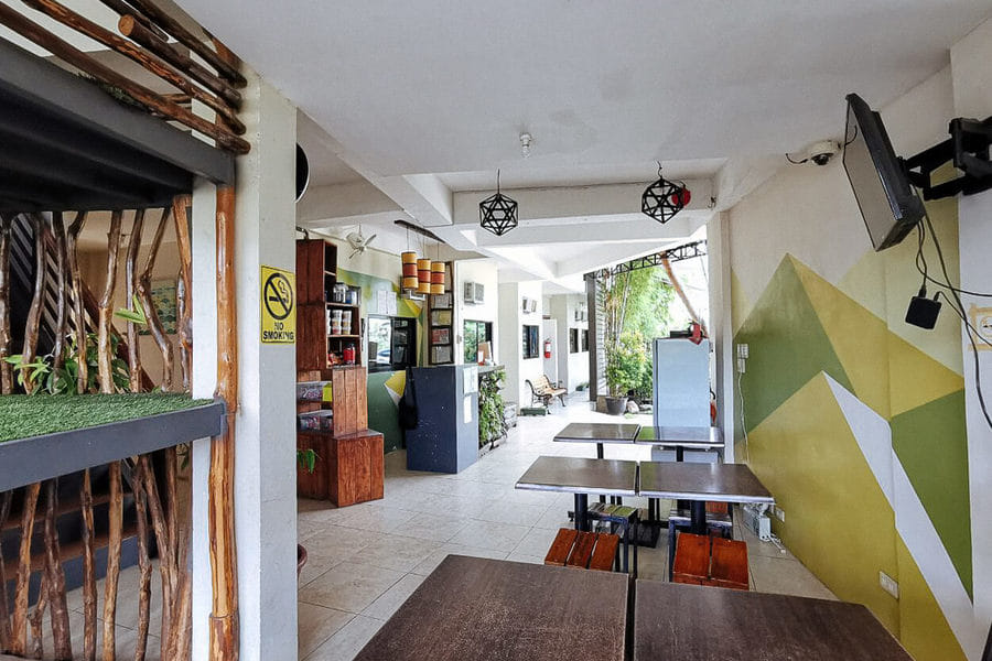 RedDoorz near KCC Mall Gensan