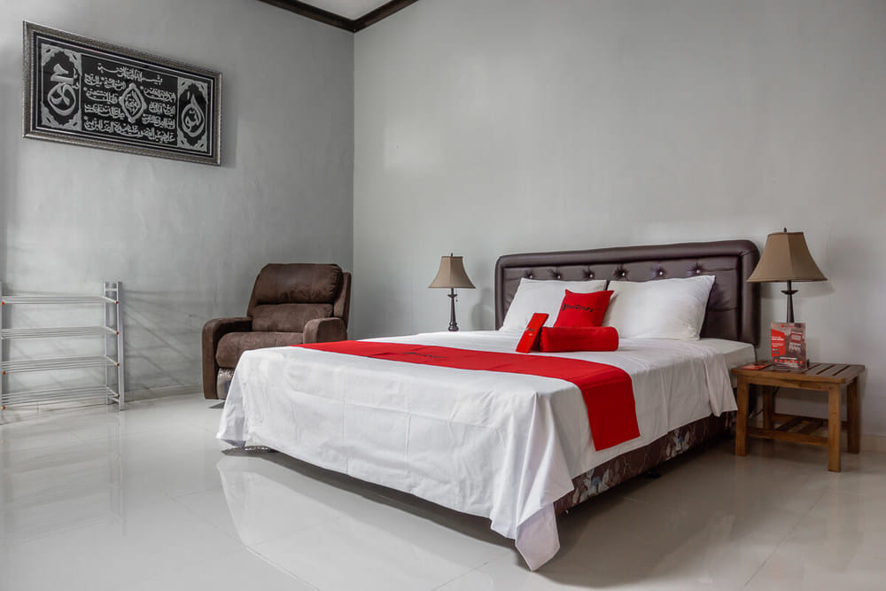 RedDoorz Premium