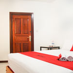 RedDoorz near Mal Abepura