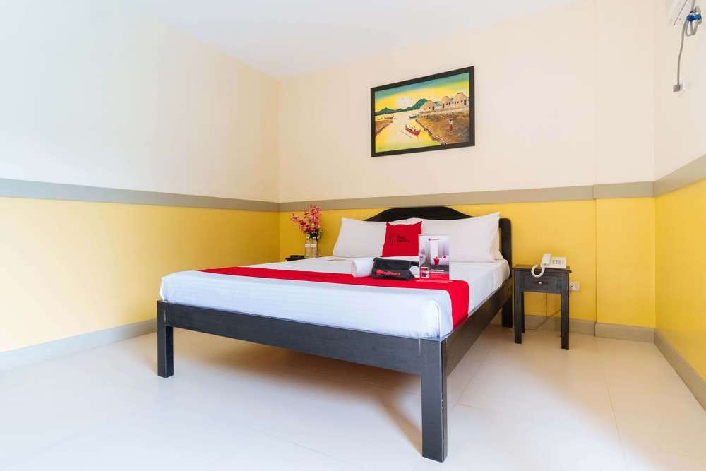 RedDoorz Room