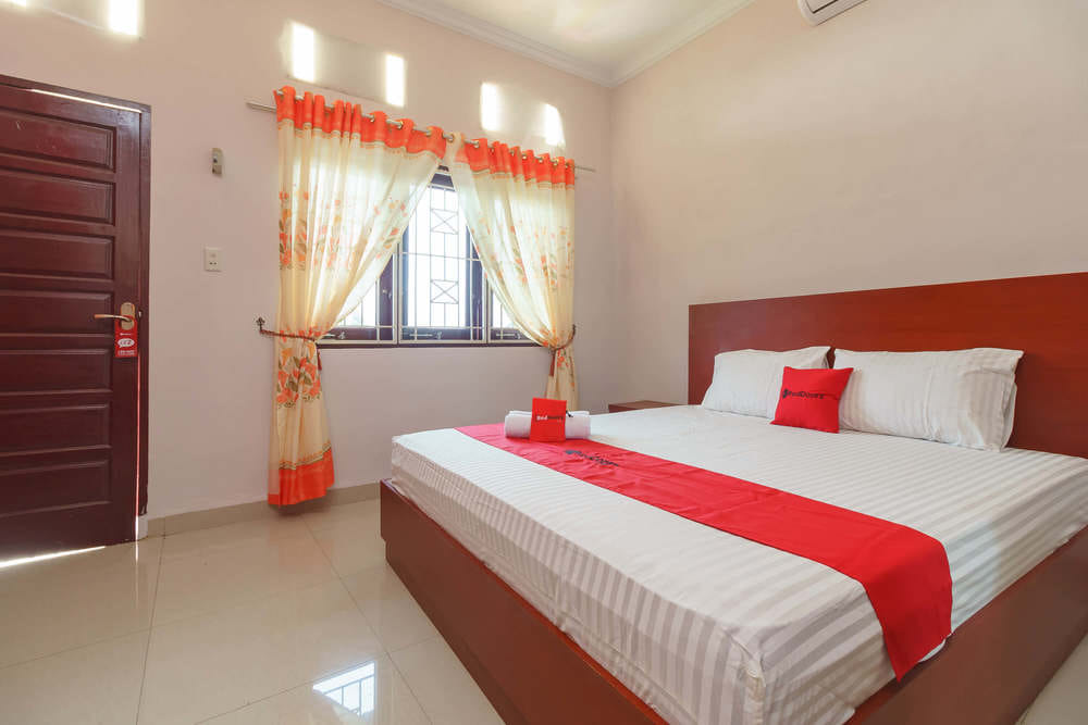 RedDoorz Room