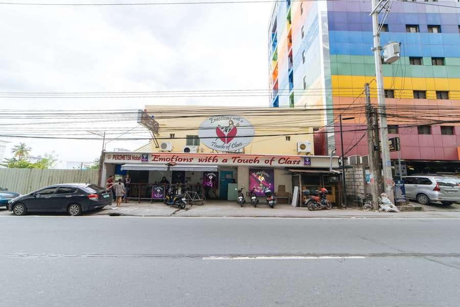 RedDoorz @ Clarkview 21st Street Angeles City