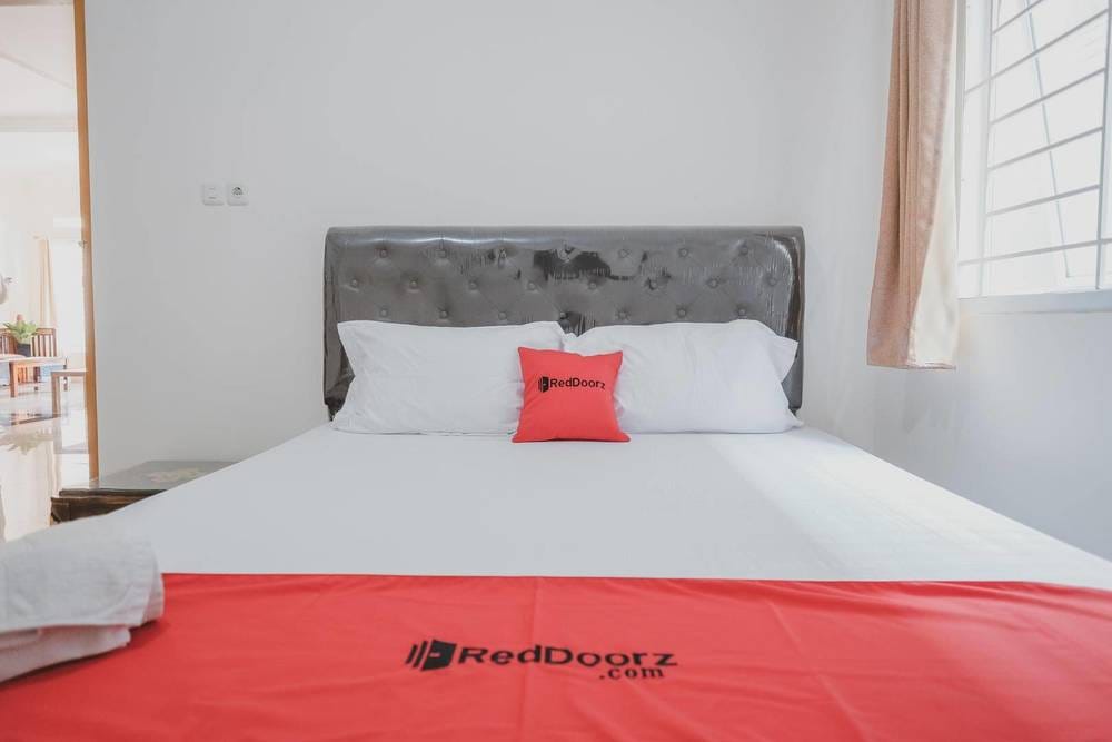 RedDoorz SALE