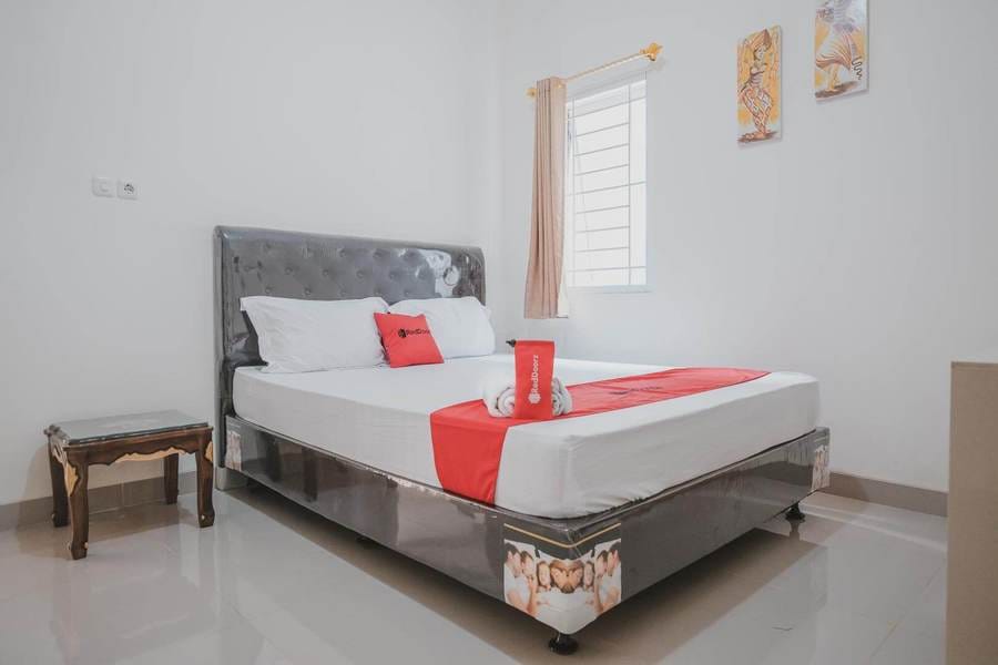 RedDoorz near Pahoman Stadium Lampung