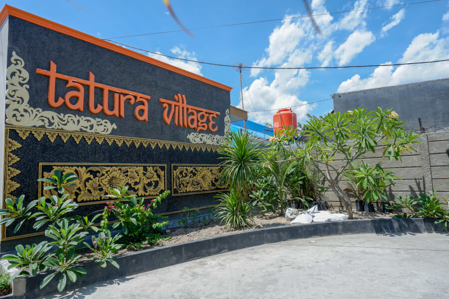 RedDoorz near Taman Makam Pahlawan Tatura Palu