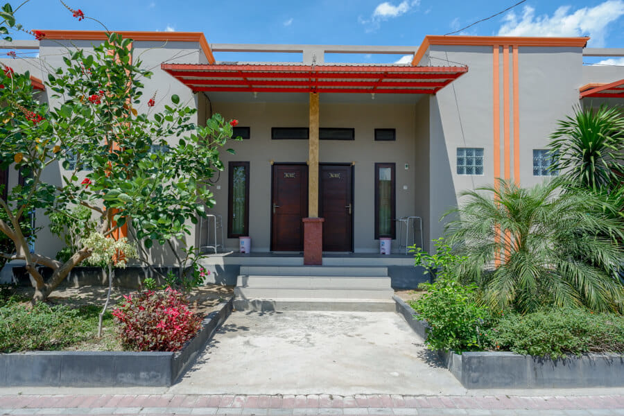 RedDoorz near Taman Makam Pahlawan Tatura Palu