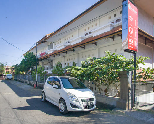 RedDoorz @ Jalan Gatot Subroto Denpasar