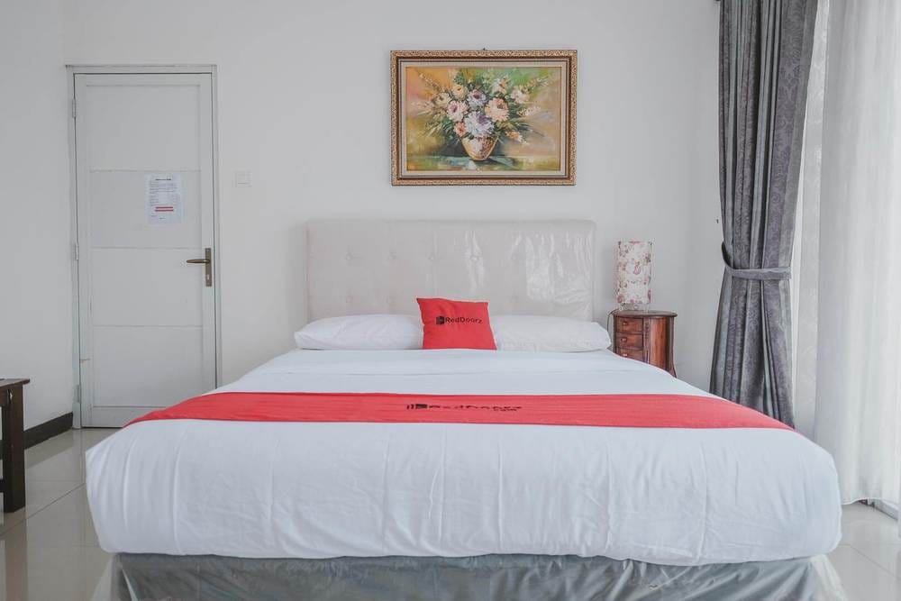 RedDoorz Premium