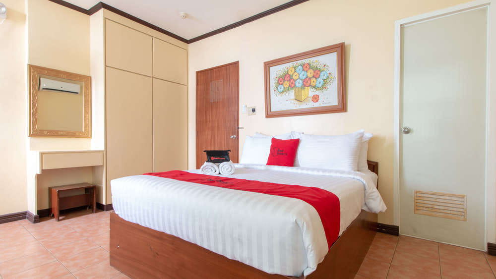 RedDoorz Premium