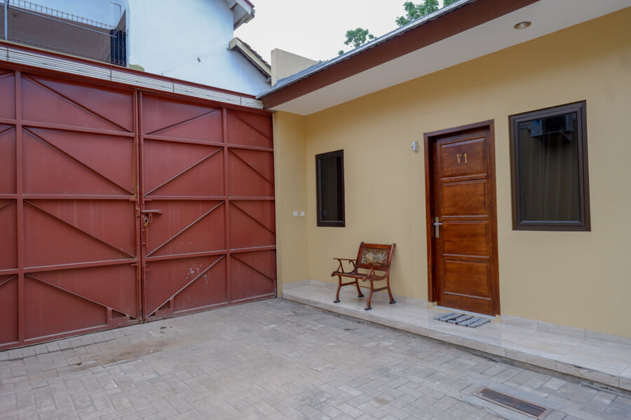 RedDoorz near Living Plaza Purwokerto