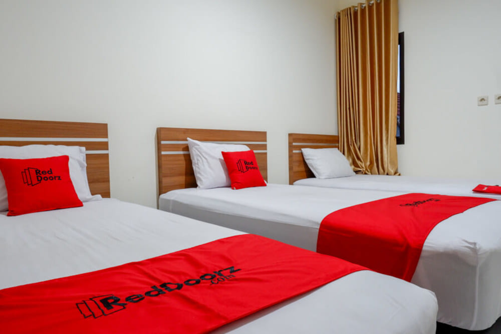 RedDoorz Family Room