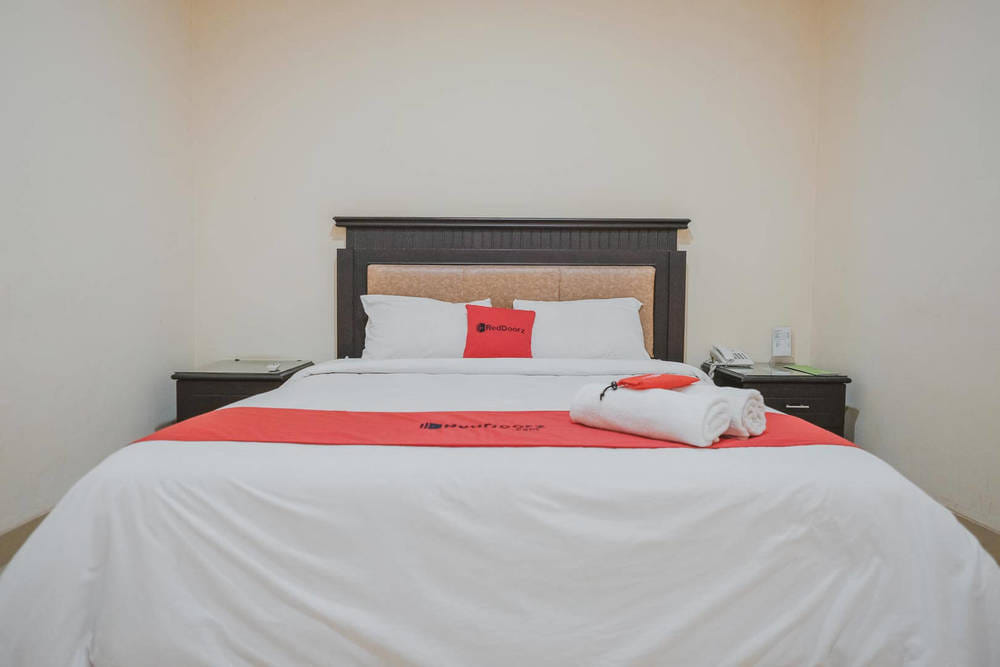 RedDoorz Premium