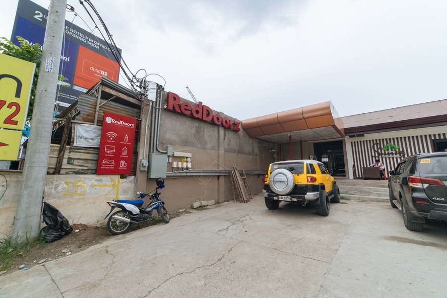 RedDoorz @ Travelers Inn Bajada Davao City