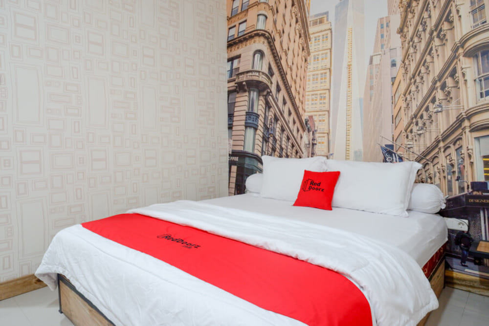 RedDoorz Room