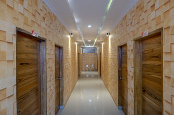 RedDoorz Syariah near Universitas Negeri Gorontalo 2