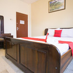 RedDoorz Syariah @ Jalan Gajah Mada
