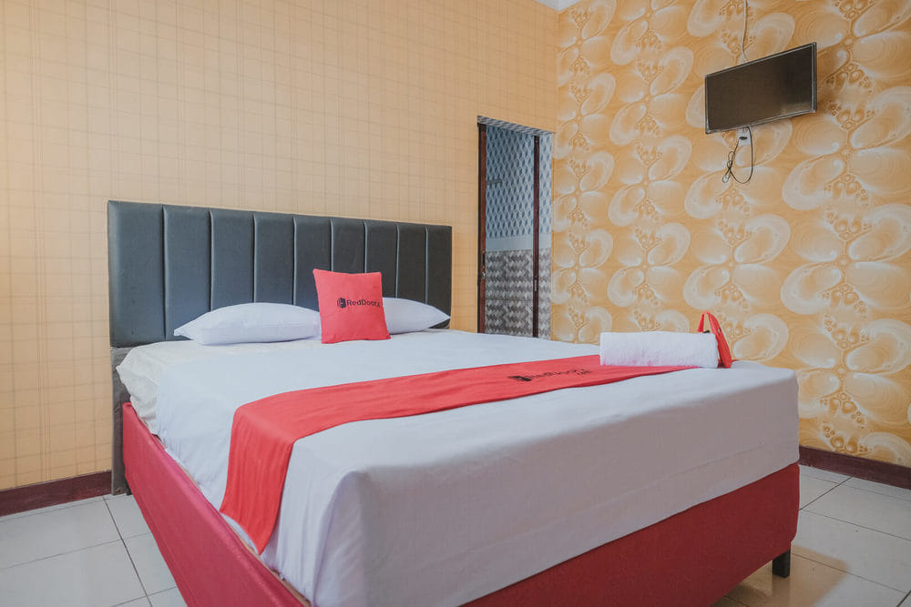 RedDoorz Room