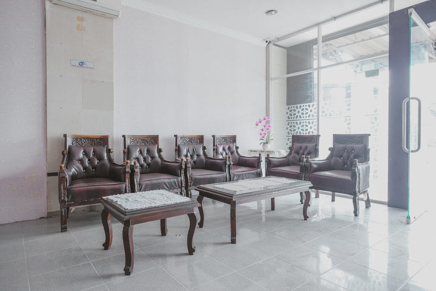 RedDoorz Plus near Istana Maimun Medan