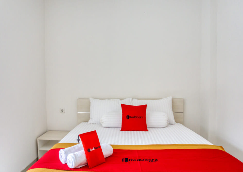 RedDoorz Room