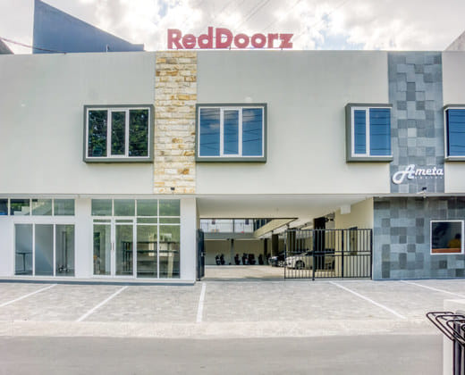 RedDoorz @ Plemburan Jakal 2