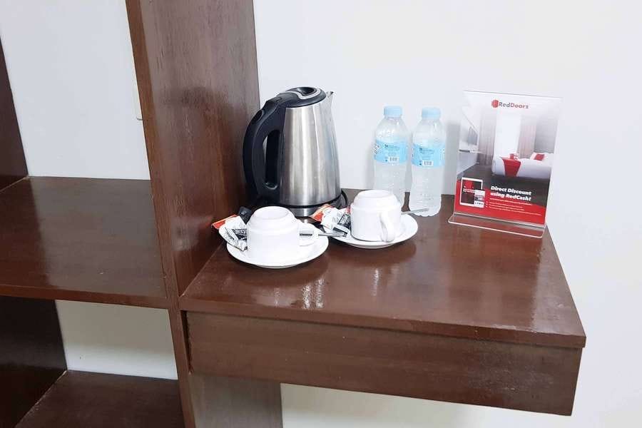 RedDoorz @ VP Inting Street