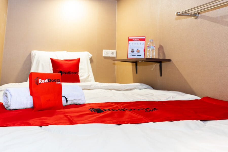 RedDoorz Hostel @ DI Panjaitan Simpang Lima
