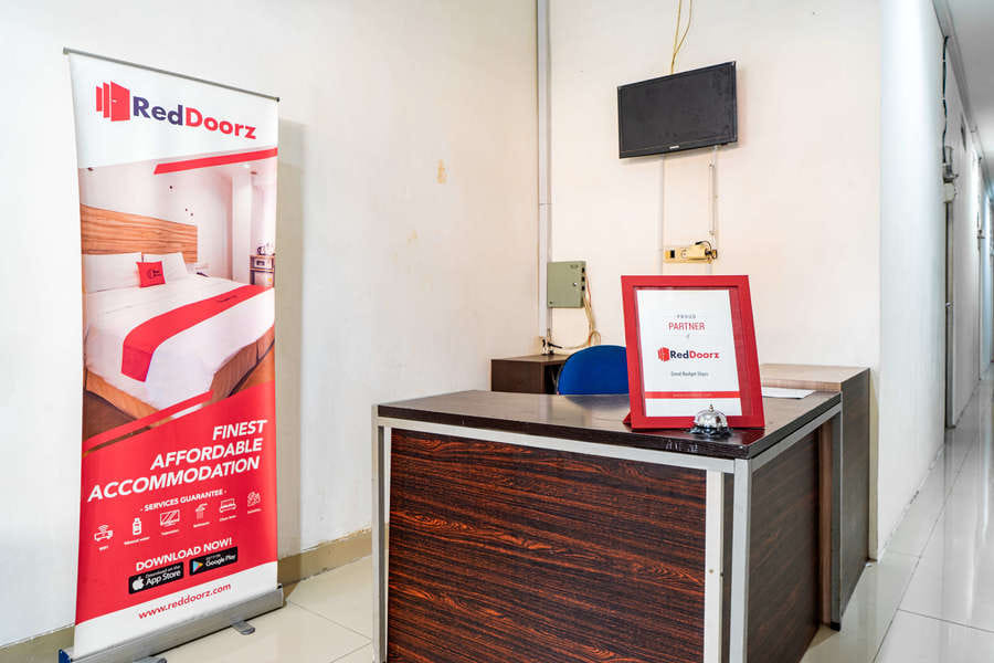 RedDoorz @ Kebon Kacang