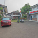 RedDoorz Plus @ Hotel Negeri Baru Lodaya Puncak