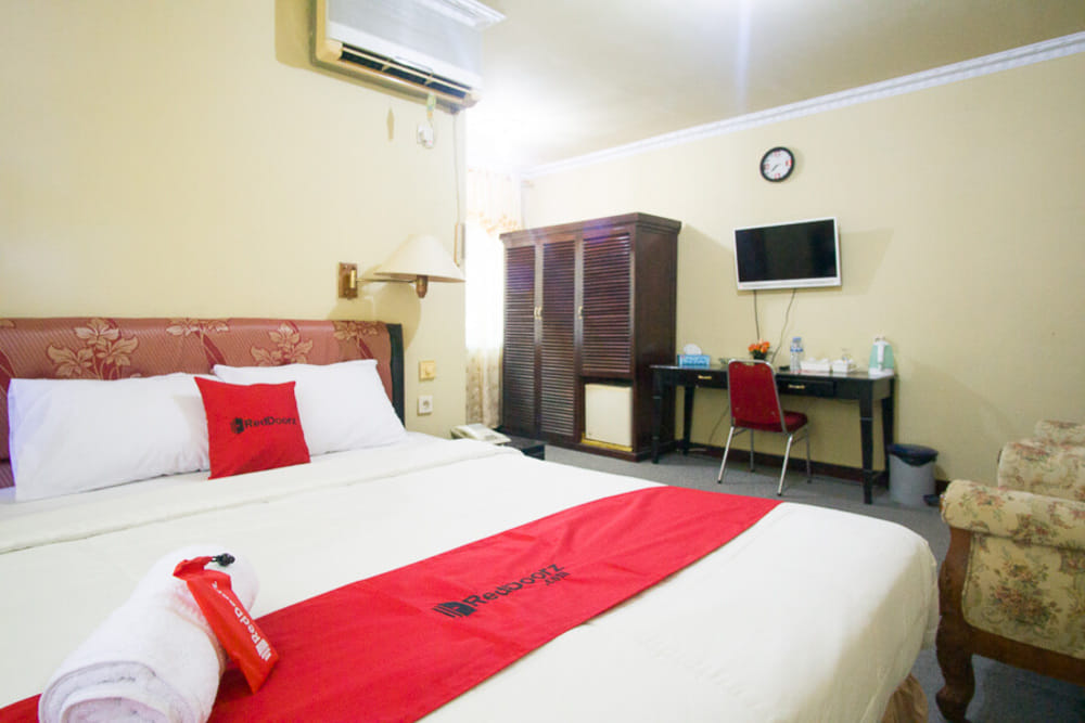 RedDoorz Room