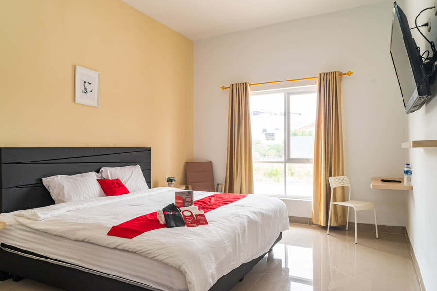 RedDoorz Plus near Teras Kota 3