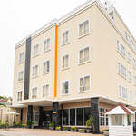 RedDoorz Plus near Teras Kota 3