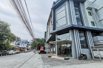 RedDoorz Plus near Bangko Sentral ng Pilipinas Davao
