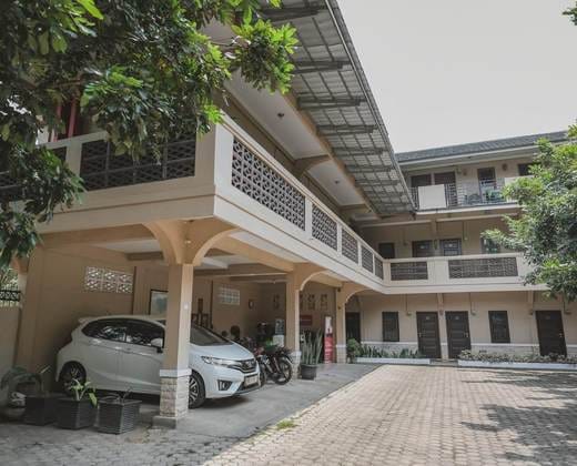 RedDoorz Syariah near Jamtos Jambi 2