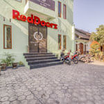 RedDoorz near Jogja National Museum