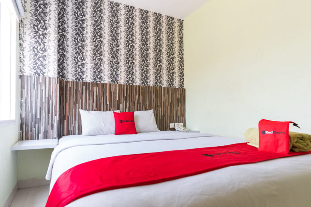RedDoorz Room