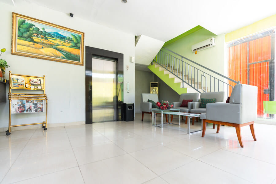 RedDoorz Plus @ Hertasning Area Makassar