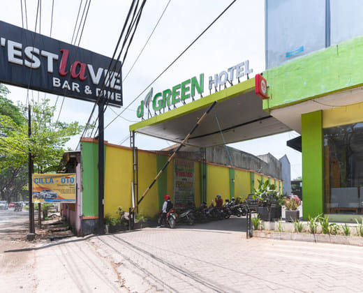 RedDoorz Plus @ Hertasning Area Makassar