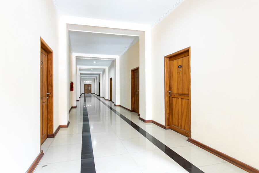 RedDoorz Plus near Alun Alun Karanganyar