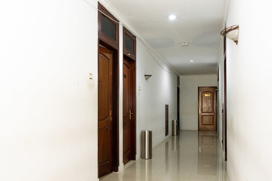 RedDoorz Plus Syariah near Java Supermall Semarang 2