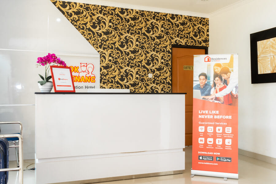 RedDoorz Plus Syariah near Java Supermall Semarang 2