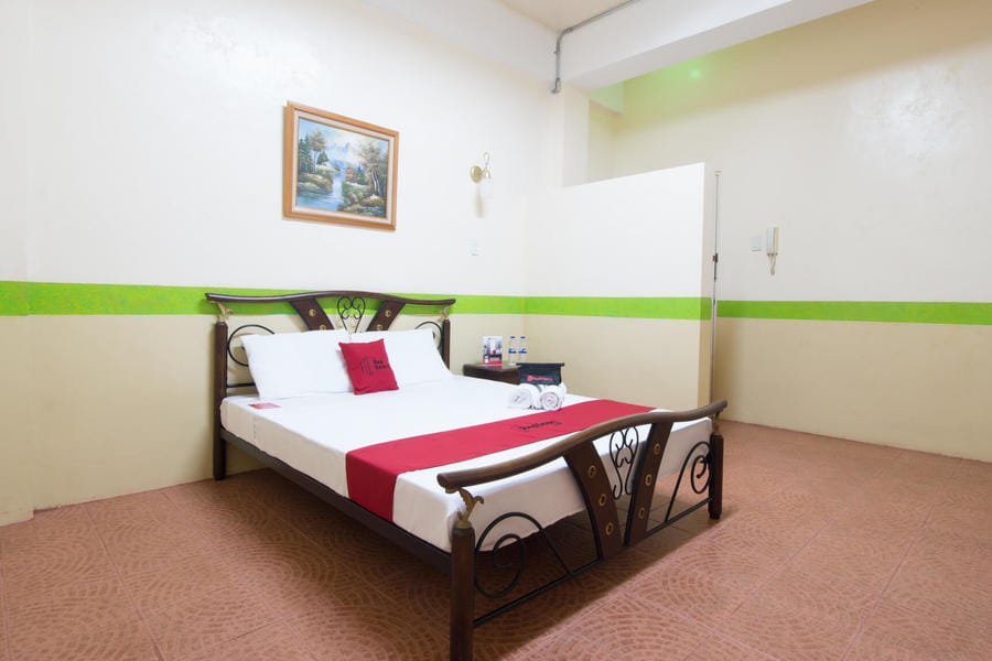 RedDoorz @ Praferosa Resort Hotel Calamba