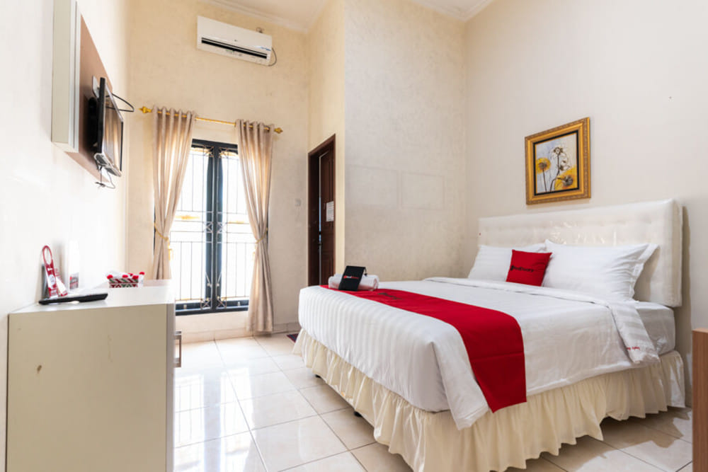 RedDoorz Room