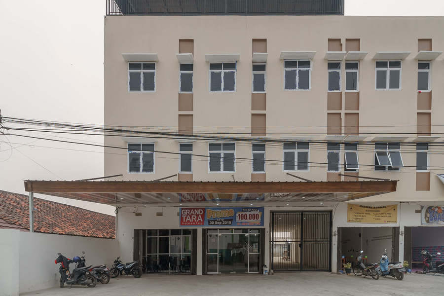 RedDoorz Plus @ Grand Tara Homestay Palembang