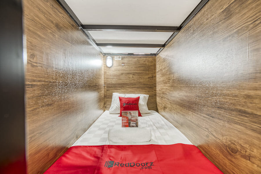 RedDoorz Hostel @ Feliz Noche Cengkareng